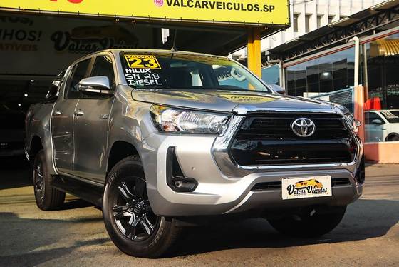 TOYOTA HILUX 2.8 D-4D TURBO DIESEL CD SR 4X4 AUTOMÁTICO